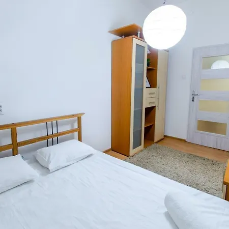 Daire Apartament 2200
